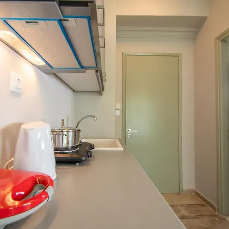 Mare Dentro Beachroad Apts By 