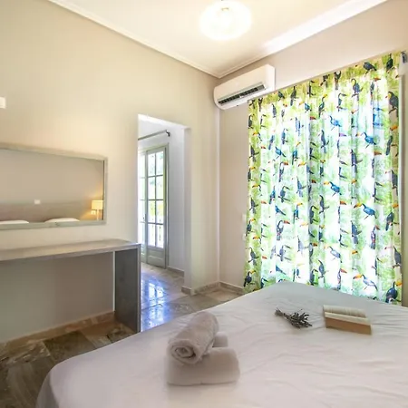 Mare Dentro Beachroad Apts By 