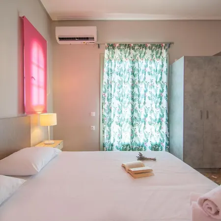 Mare Dentro Beachroad Apts By 
